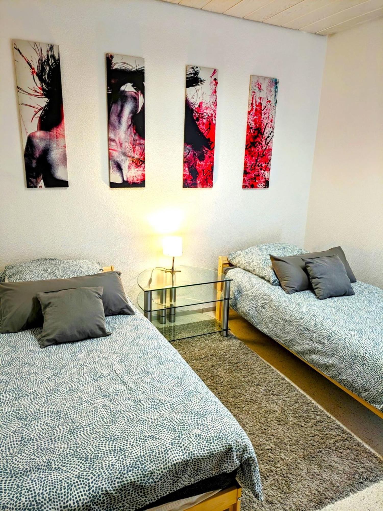 4 Zimmer Geraeumige Und Ruhig Gelegene Ferien- Und Monteurwohnung Nur Fuer Sie Allein Aujvari Vermietungen Spiegelberg Zewnętrze zdjęcie