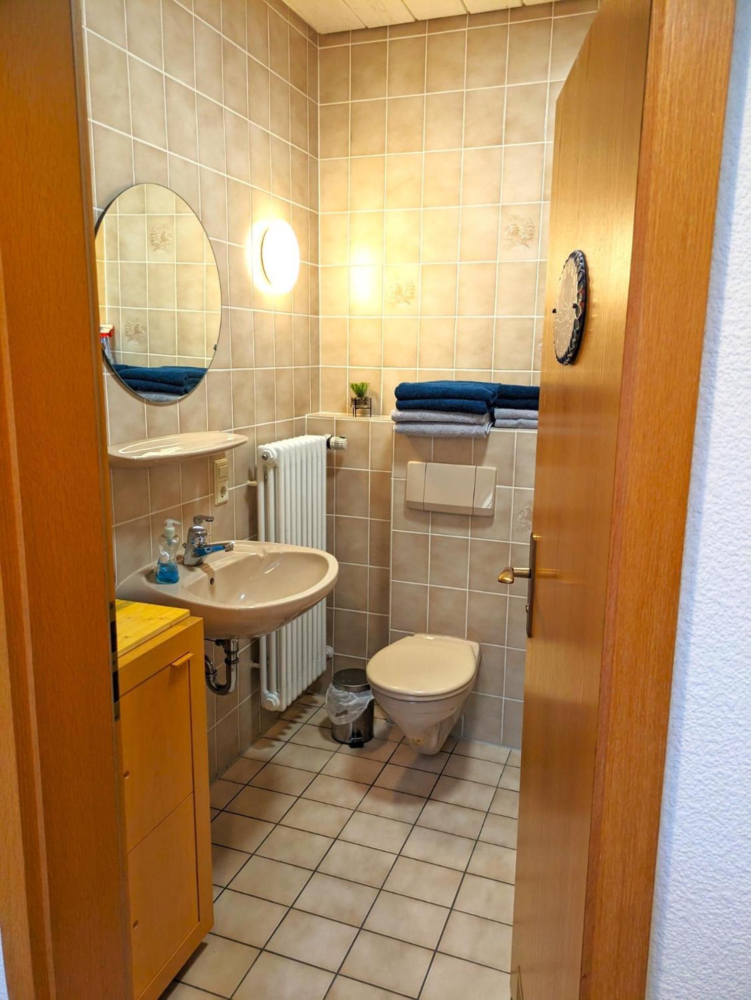 4 Zimmer Geraeumige Und Ruhig Gelegene Ferien- Und Monteurwohnung Nur Fuer Sie Allein Aujvari Vermietungen Spiegelberg Zewnętrze zdjęcie