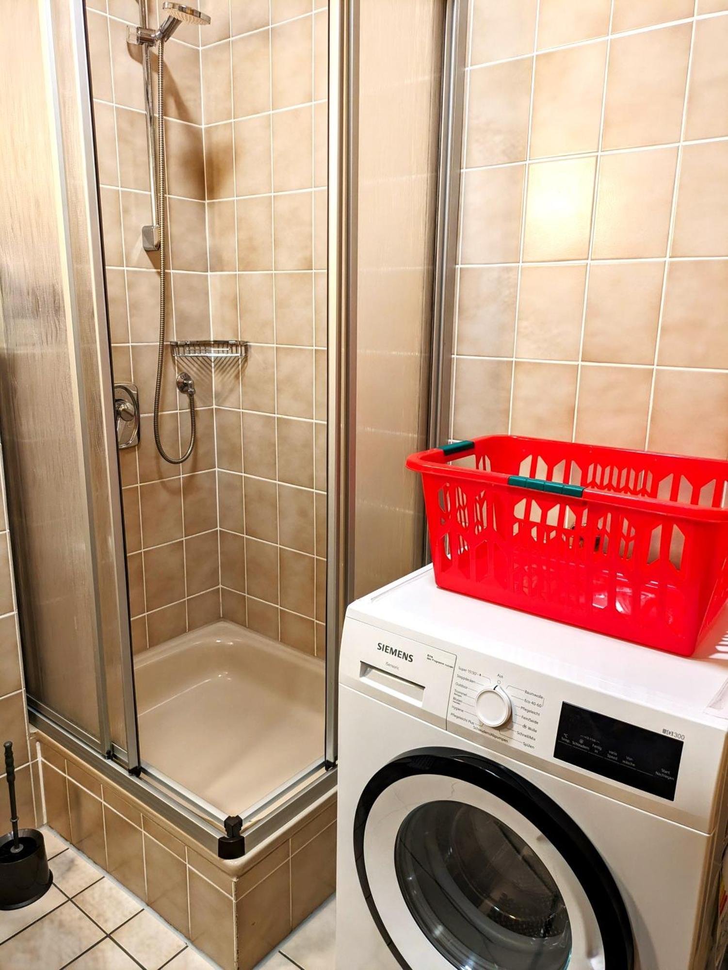 4 Zimmer Geraeumige Und Ruhig Gelegene Ferien- Und Monteurwohnung Nur Fuer Sie Allein Aujvari Vermietungen Spiegelberg Zewnętrze zdjęcie
