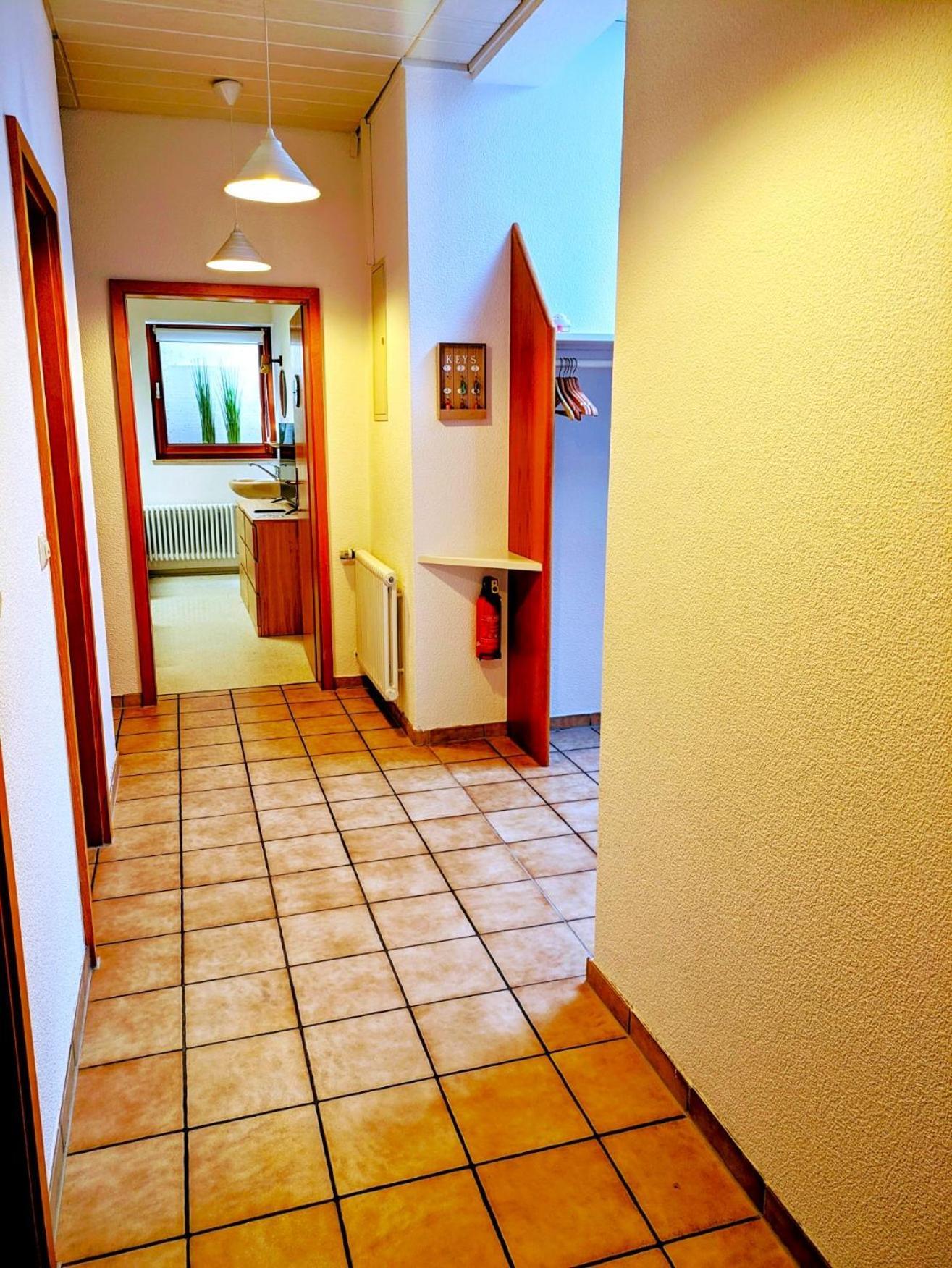 4 Zimmer Geraeumige Und Ruhig Gelegene Ferien- Und Monteurwohnung Nur Fuer Sie Allein Aujvari Vermietungen Spiegelberg Zewnętrze zdjęcie