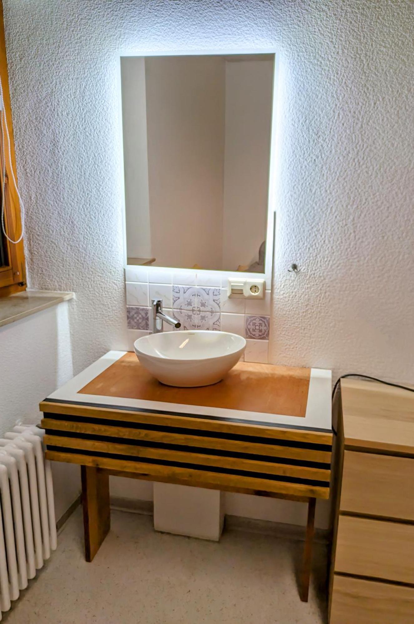 4 Zimmer Geraeumige Und Ruhig Gelegene Ferien- Und Monteurwohnung Nur Fuer Sie Allein Aujvari Vermietungen Spiegelberg Zewnętrze zdjęcie